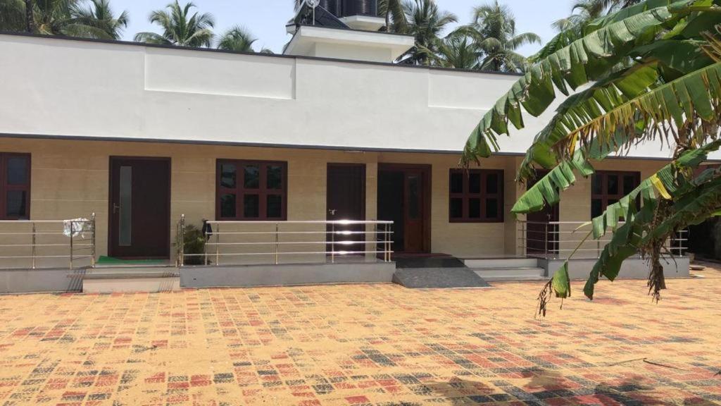 Delta Hospitality - Sea Facing Rooms With A Private Beach Kalyānpur Exterior foto